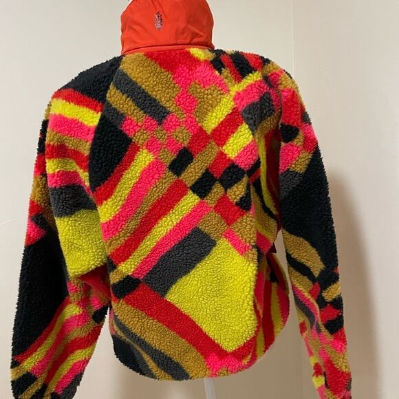 New FREE PEOPLE ROCKY RIDGE FLEECE JACKET
SIZE S
Retail $286
Very worm - Picture 8 of 12